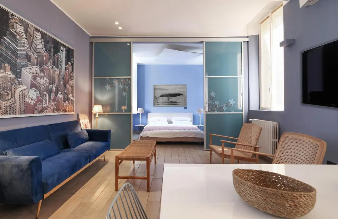 Charming 5 Vie Apt. Milan Center-1